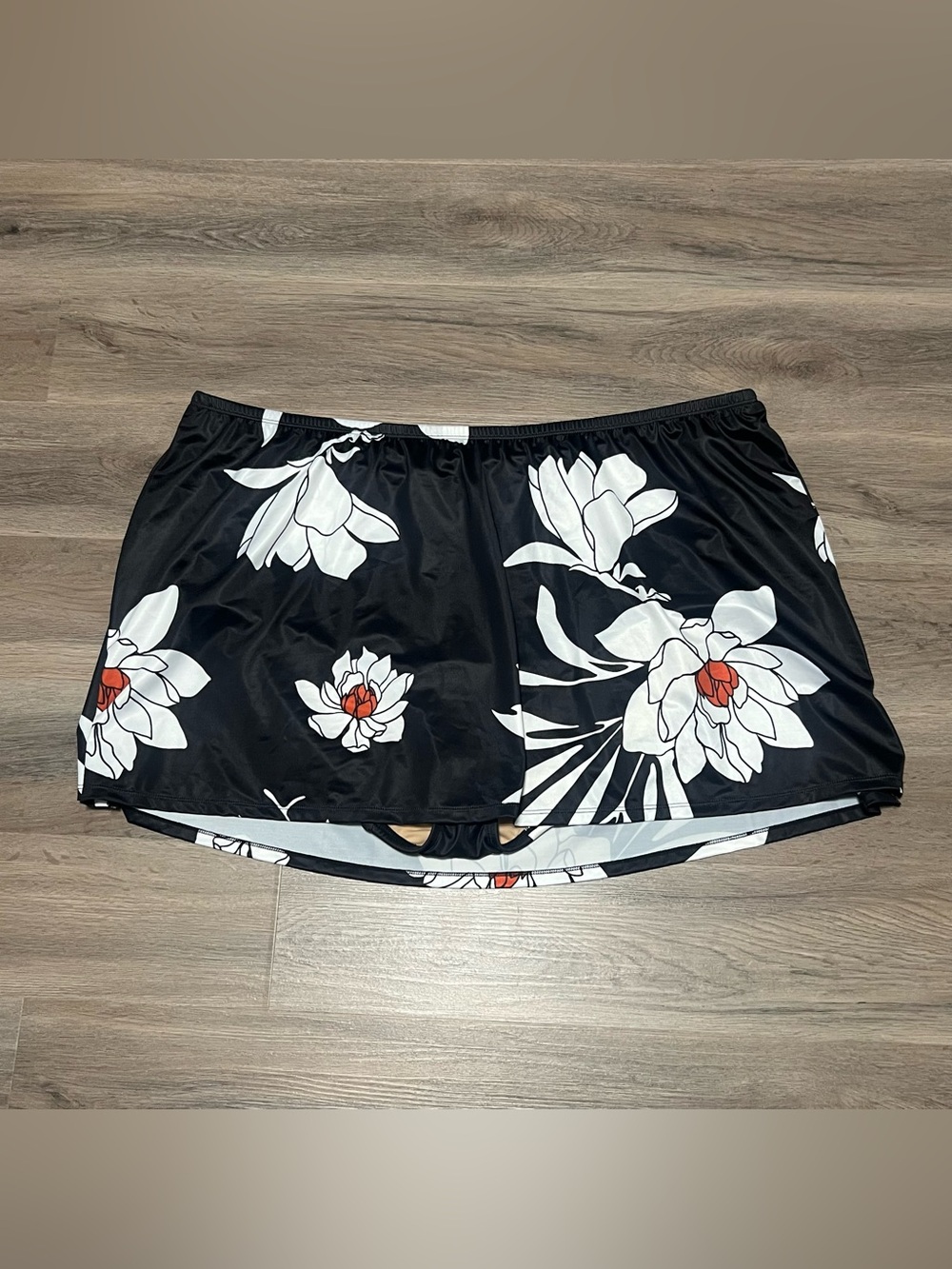 Cacique 30 Swim Skirt Black Floral Generic Pull On Brief Lined Stretch Plus NWT